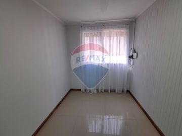 SE VENDE CASA 4D/2B CON DEPTO. INTERIOR 4D/2B