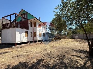 Parcela con casa luminosa y gran terreno