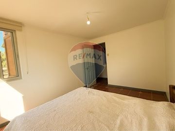 Parcela con casa luminosa y gran terreno