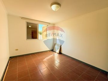 Parcela con casa luminosa y gran terreno