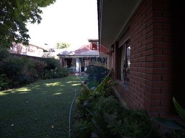 Centro de Curico 855 mts2 Terreno/140 mts2 Const.