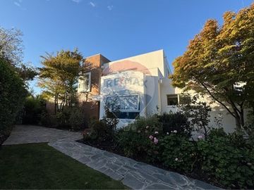 CASA RODEADA DE NATURALEZA