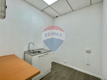 OPORTUNIDAD! Excelente Oficina Parque Almagro