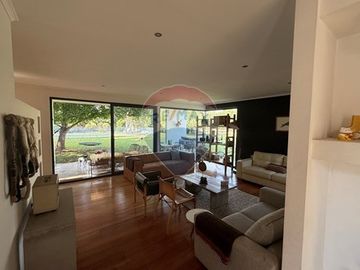 CASA EN VENTA EN COLINA - CAMINO AL REFUGIO