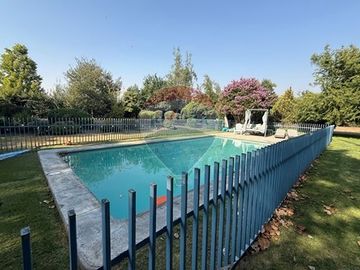 CASA EN VENTA EN COLINA - CAMINO AL REFUGIO