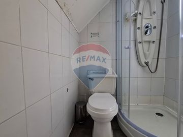SE VENDE HOSTAL CON CAFETERÍA FUNCIONANDO, TEMUCO