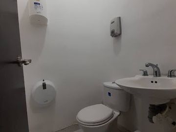 ARRIENDO de LOCALES en SABANETA