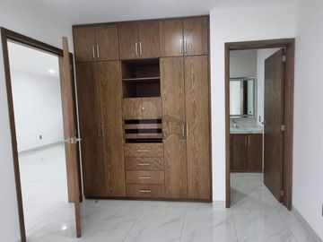 Estrena casa en venta! Mayorca Residencial de 2 recámaras con baño c/u
