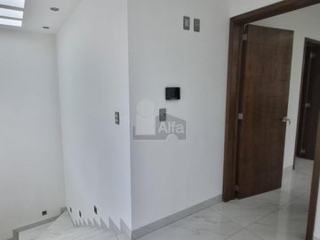 Estrena casa en venta! Mayorca Residencial de 2 recámaras con baño c/u