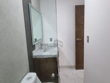 Estrena casa en venta! Mayorca Residencial de 2 recámaras con baño c/u
