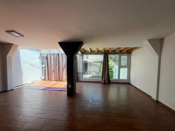 Casa en condominio en renta en Rancho la Mora, Toluca, México