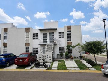 Casa en condominio en venta en Eduardo Loarca Castillo, Querétaro, Querétaro