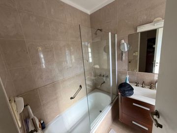 ALQUILER DE CASA EN LAS LOMAS DE SAN ISIDRO, 6 AMBIENTES