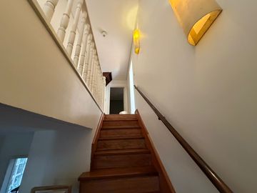 ALQUILER DE CASA EN LAS LOMAS DE SAN ISIDRO, 6 AMBIENTES