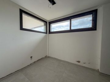 ALQUILER CASA 6 AMB EN LA CALESA CON VISTA AL LAGO