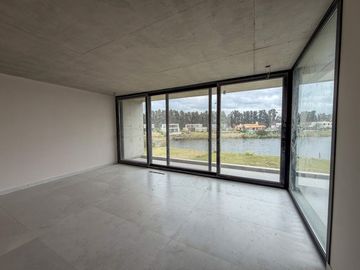 ALQUILER CASA 6 AMB EN LA CALESA CON VISTA AL LAGO
