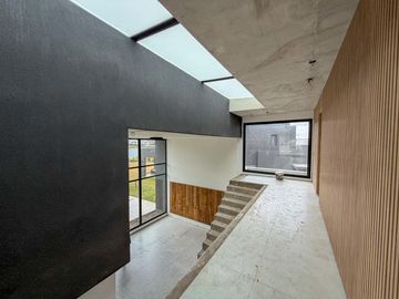 ALQUILER CASA 6 AMB EN LA CALESA CON VISTA AL LAGO