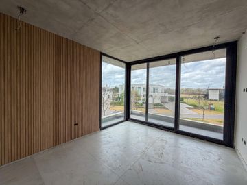 ALQUILER CASA 6 AMB EN LA CALESA CON VISTA AL LAGO