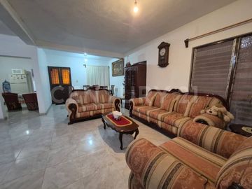 Casa en Venta en Colonia del Valle, Villa de Álvarez, Colima