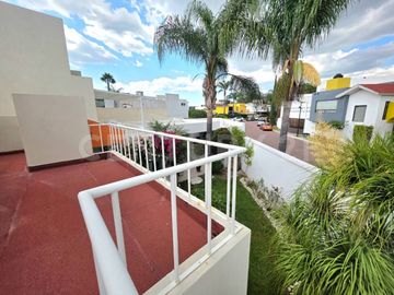 Casa en Venta - El Lucero - 3 recámaras planta baja