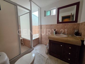 Casa en Venta - El Lucero - 3 recámaras planta baja