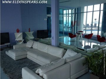 Venta: 2 recámaras en Yacht Club, Avenida Balboa