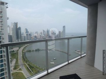 Venta: 2 recámaras en Yacht Club, Avenida Balboa