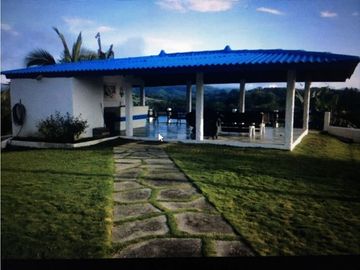 🌅 OPORTUNIDAD DE INVERSIÓN FRENTE AL LAGO ALAJUELA 🇵🇦