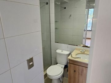 2 HABITACIONES + 2 BAÑOS, CON GASTO COMUN INCLUIDO