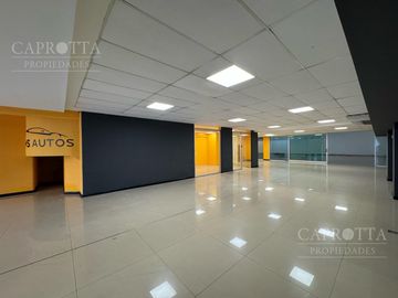 Local comercial en alquiler en Villa Devoto 570 metros cubiertos