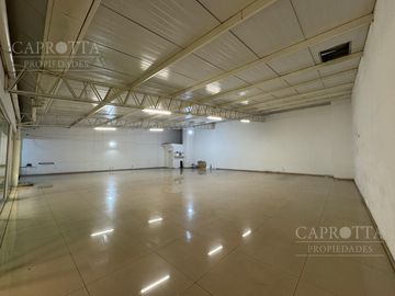 Local comercial en alquiler en Villa Devoto 570 metros cubiertos