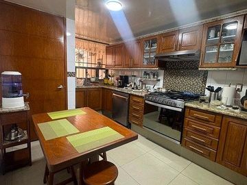 VENTA CASA PRADO COAPA CON JARDIN