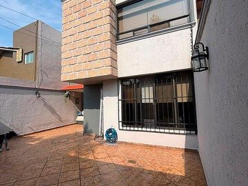 VENTA CASA PRADO COAPA CON JARDIN