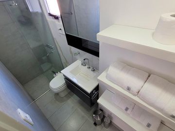 2 Amb, Palermo, Av.Santa fe, reciclado a nuevo, muy luminoso, cocina indpte