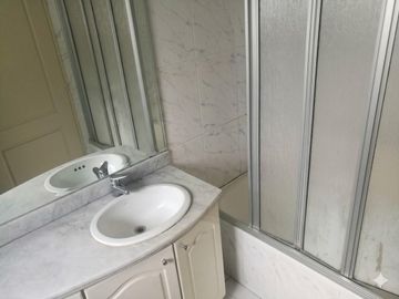 EN ALQUILER! 4 amb cfte c/ cochera amenities