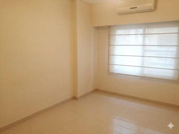 EN ALQUILER! 4 amb cfte c/ cochera amenities