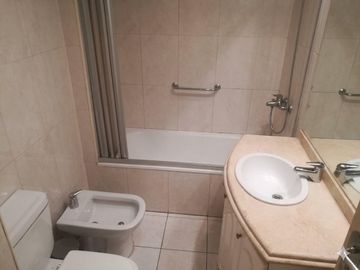EN ALQUILER! 4 amb cfte c/ cochera amenities