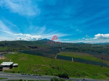 Terreno Industrial en Venta en Acatlán de Juárez frente a Autopista Macrolibrami