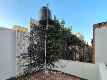 VENTA | PERMUTA - Casa de pasillo 2 dormitorios, 2 patios y terraza - Barrio Lourdes, Rosario.