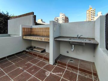 VENTA | PERMUTA - Casa de pasillo 2 dormitorios, 2 patios y terraza - Barrio Lourdes, Rosario.