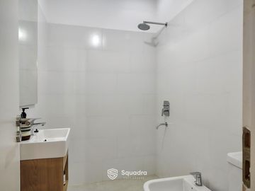 VENTA | PERMUTA - Casa de pasillo 2 dormitorios, 2 patios y terraza - Barrio Lourdes, Rosario.
