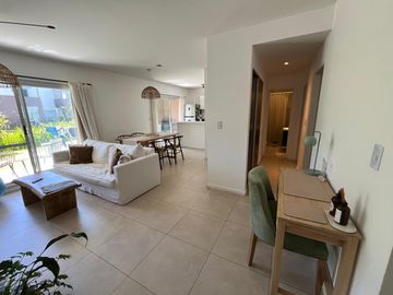 Departamento en Venta / Alquiler en  Lago del Sendero