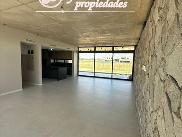 Casa en Canning Chico