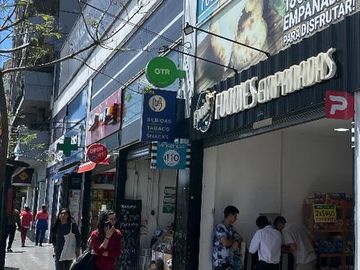 Local en Venta sobre Av. Cabildo al 4800, Puente Saavedra - Con renta.