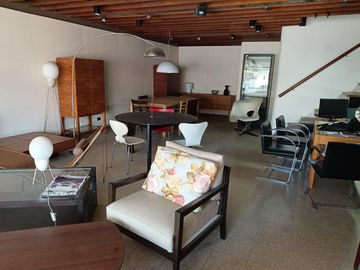 Local en Ayacucho al 5700