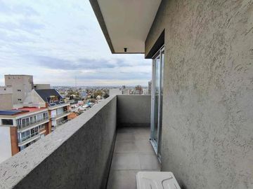 Departamento de categoria de 2 ambientes en Lanús Este