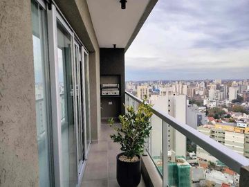 Departamento de categoria de 2 ambientes en Lanús Este