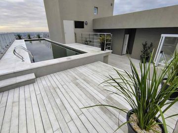 Departamento de categoria de 2 ambientes en Lanús Este