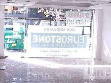 Local en  Av. del Libertador al 7400