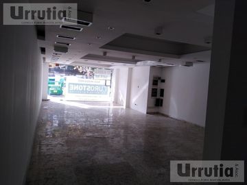 Local en  Av. del Libertador al 7400